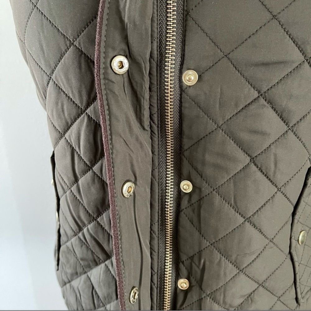 Quilted Vest Faux Fur Trim Hood Military Green Lightweight Gorpcore Utility - Picture 4 of 8